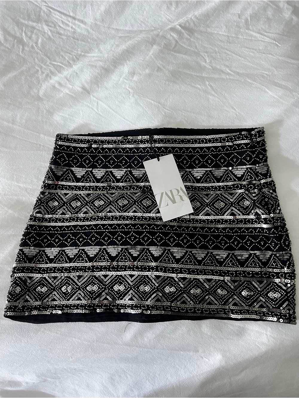 NWT Zara sequin pattern mini skirt